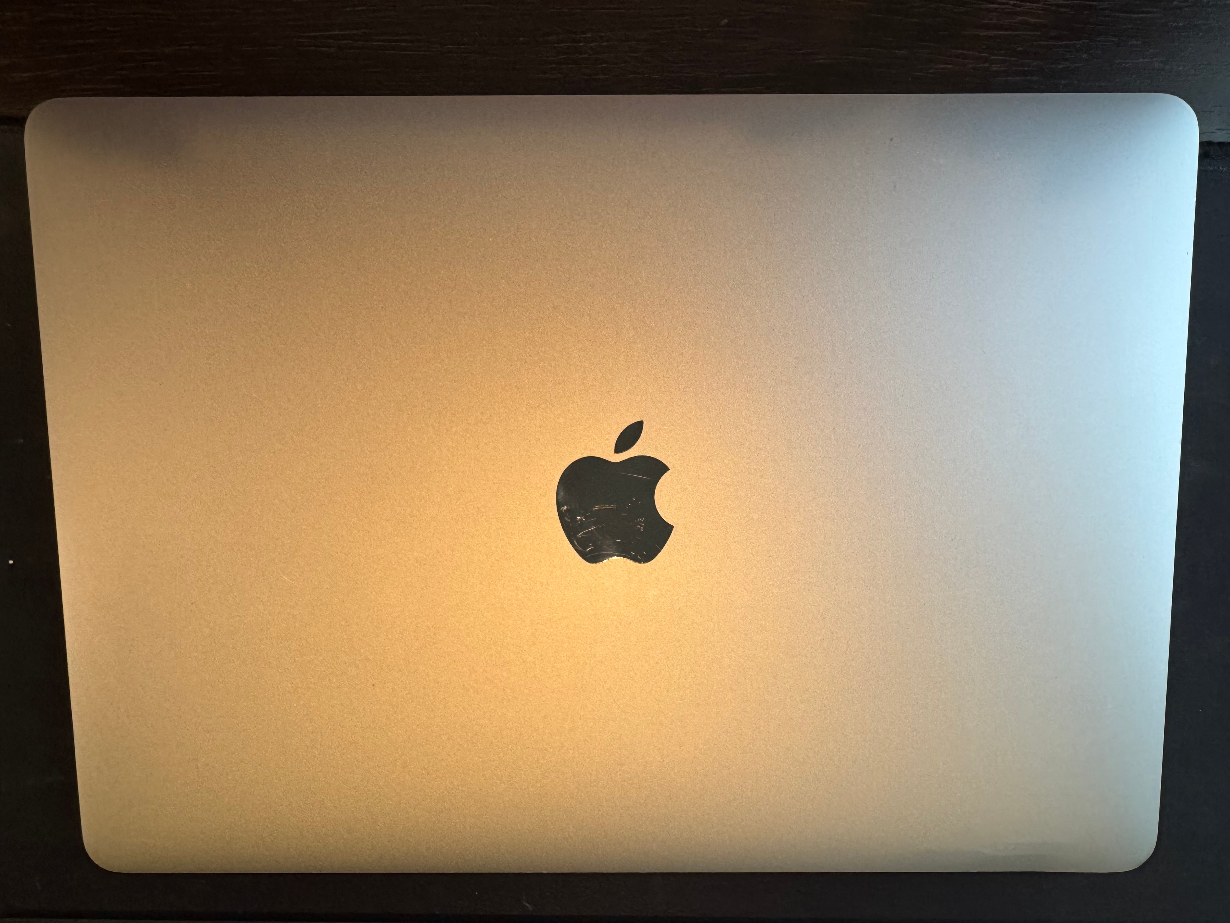 Apple MacBook Pro 13" 2020 Space Grey | 2.0GHz i5 | 16GB | 512GB SSD - Good Condition - Refurbished (New Battery)